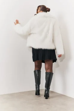 Oversized Collared Faux Fur Coat|In the Style Discount