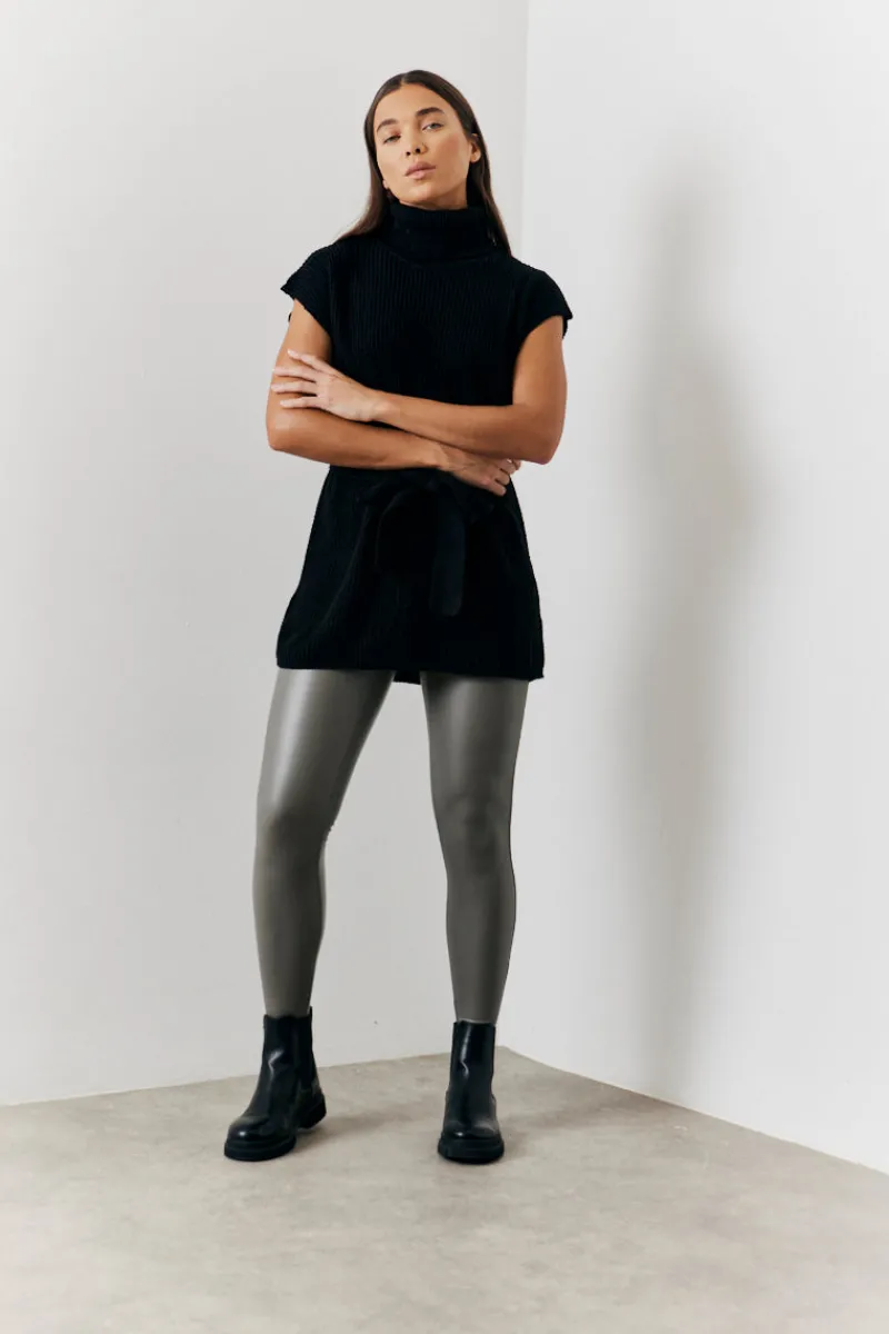 Perfect Sculpting High Waisted Leather Look Leggings|In The Style Clearance