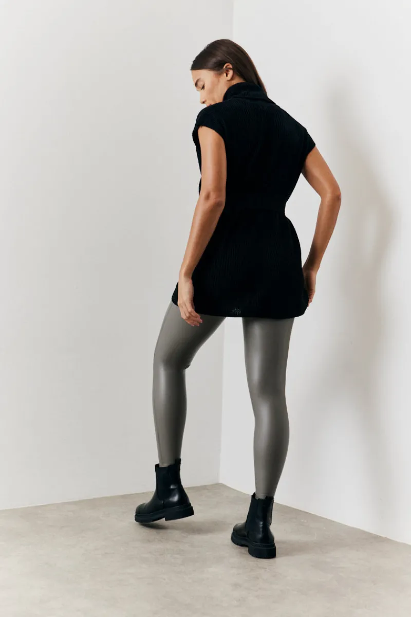 Perfect Sculpting High Waisted Leather Look Leggings|In The Style Clearance