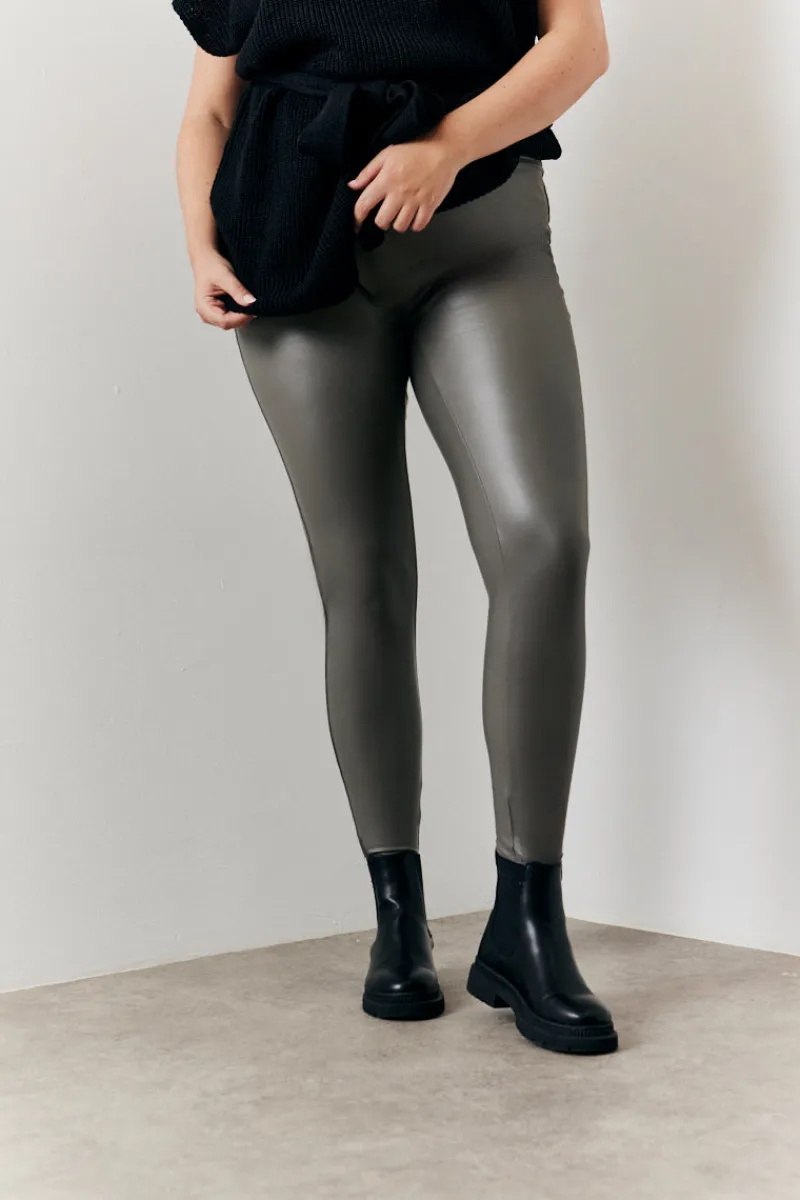 Perfect Sculpting High Waisted Leather Look Leggings|In The Style Clearance