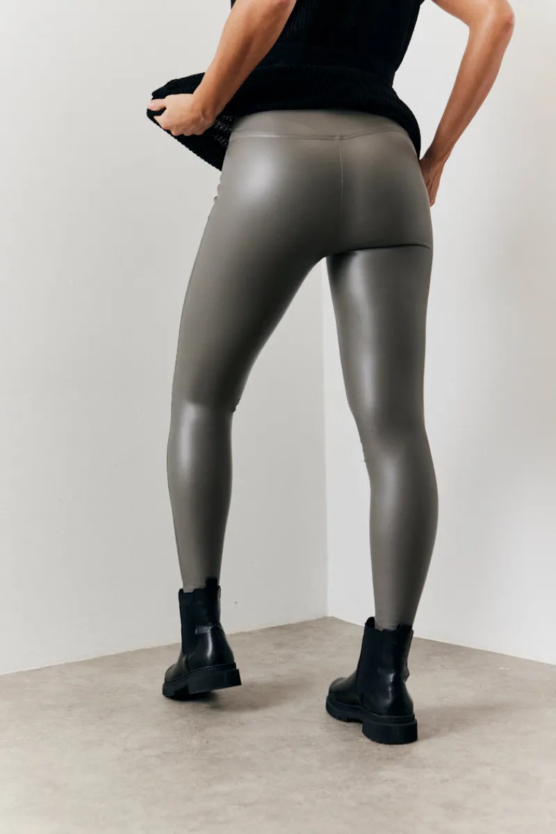 Perfect Sculpting High Waisted Leather Look Leggings|In The Style Clearance