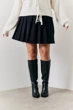 Pleated Skirt|In the Style Outlet