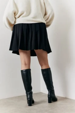 Pleated Skirt|In the Style Outlet