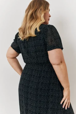 Polka Dot V Neck Puff Sleeve Midaxi Dress|In the Style Discount