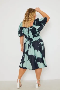 Printed Flutter Sleeve Ruched Bust Midi Dress|In the Style Best