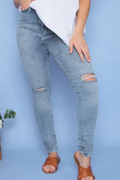 Recycled Light Wash Ripped Knee Skinny Jeans|In the Style Clearance