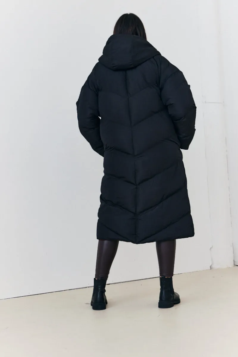 Reversible Hooded Longline Puffer Coat|In the Style New