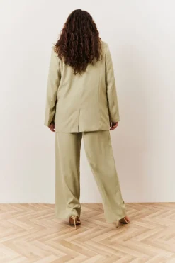 Relaxed Blazer|In The Style Hot