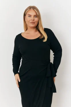 Scoop Neck Ribbed Long Sleeve Bodycon Wrap Midi Dress|In the Style Discount