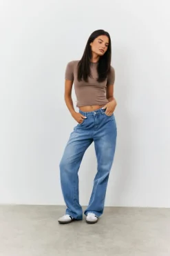 Sculpting Short Sleeve Crew Neck T-Shirt|Fits Clearance