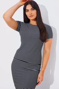 Short Sleeve Stripe Reversible Co-Ord Top|In The Style Clearance