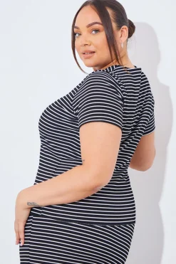 Short Sleeve Stripe Reversible Co-Ord Top|In The Style Clearance