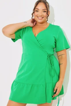 Short Sleeve Wrap Swing Dress|In The Style Online