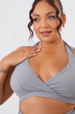 Soft Touch Medium Support Halter Neck Sports Bra|In the Style Discount