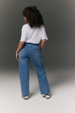 Straight Leg Jean|In the Style Clearance