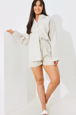 Striped Elasticated Waist Shorts|In the Style Outlet