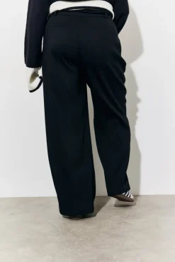 Tailored High Waist Trousers|In The Style Outlet