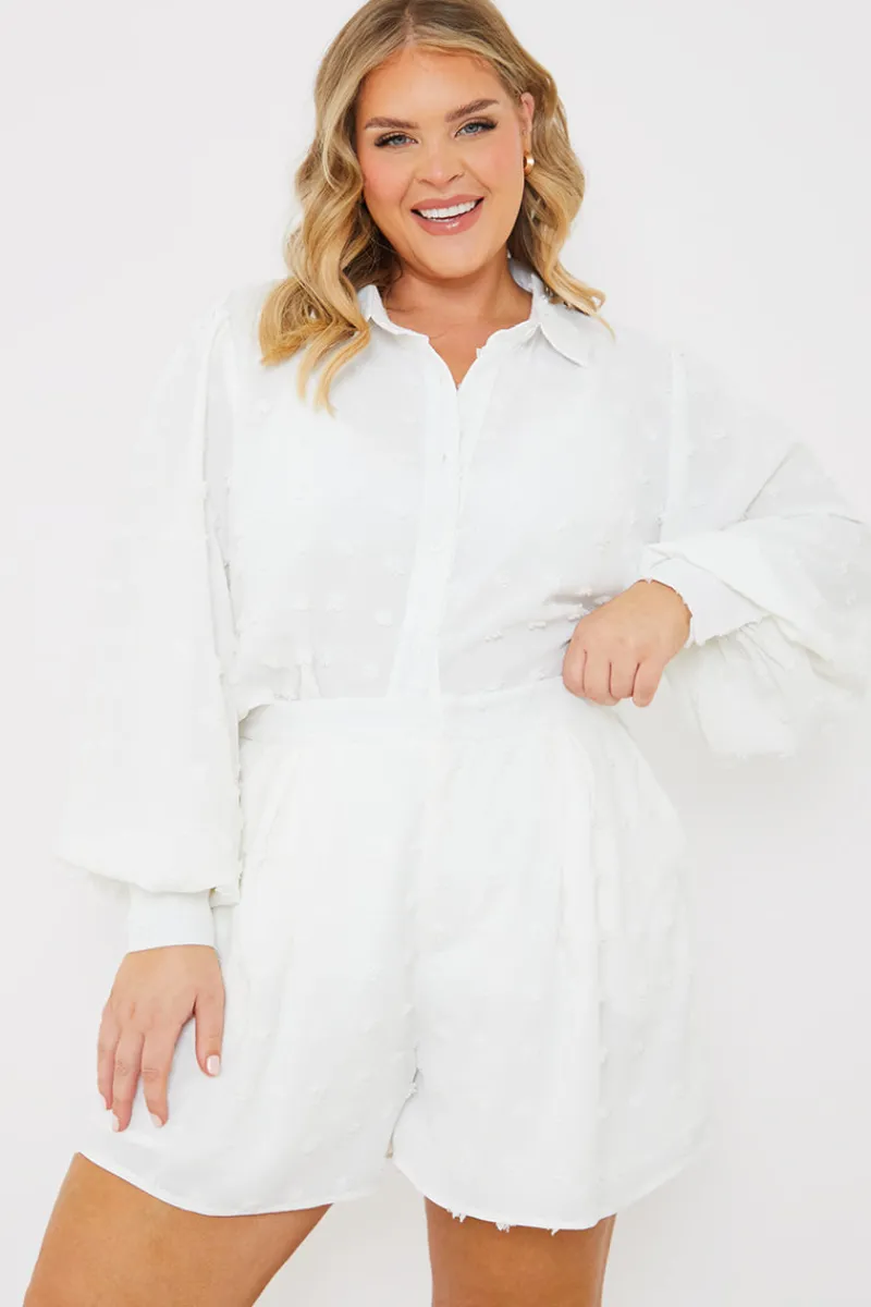 Textured Dobby Detail Co-ord Shorts|In the Style Online