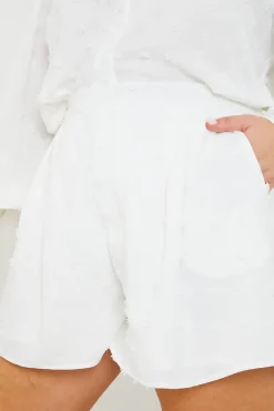 Textured Dobby Detail Co-ord Shorts|In the Style Online