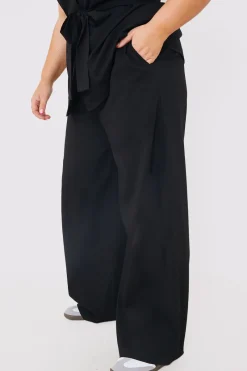 Textured Wide Leg Co-Ord Trousers|In the Style New