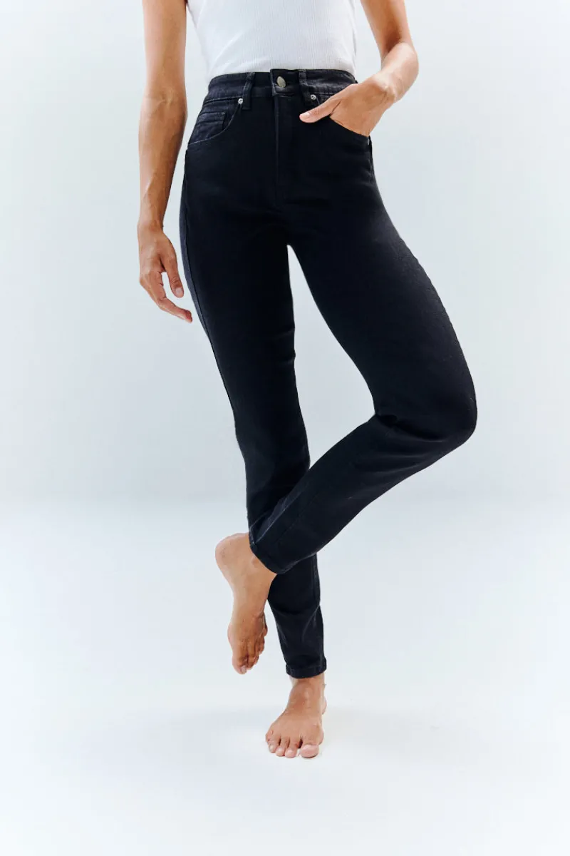 The Miracle Skinny Jean in|IN THE STYLE Hot