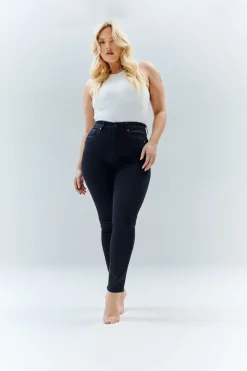 The Miracle Skinny Jean in|IN THE STYLE Hot