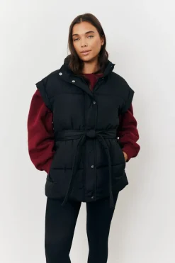 Tie Waist Puffer Gilet|In The Style Hot