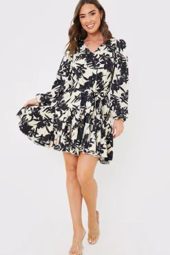 V Neck Balloon Sleeve Godet Mini Dress|In the Style Clearance