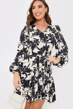 V Neck Balloon Sleeve Godet Mini Dress|In the Style Clearance