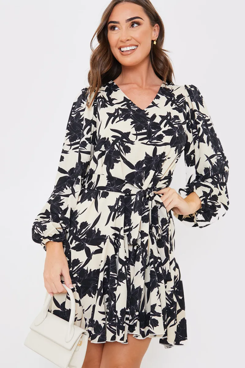 V Neck Balloon Sleeve Godet Mini Dress|In the Style Clearance