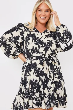 V Neck Balloon Sleeve Godet Mini Dress|In the Style Clearance