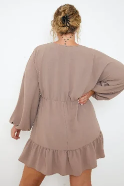 V Neck Frill Hem Smock Dress|In the Style Online