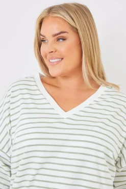 V Neck Oversized T-Shirt|In the Style Hot