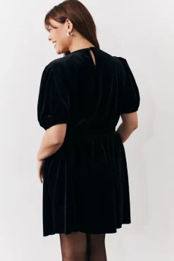 Velvet Embellished Belt Mini Dress|In The Style Online